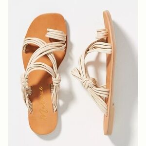 Anthropologie Matisse Rogue Cream Leather Strap Toe Loop Slide Sandals NWOB